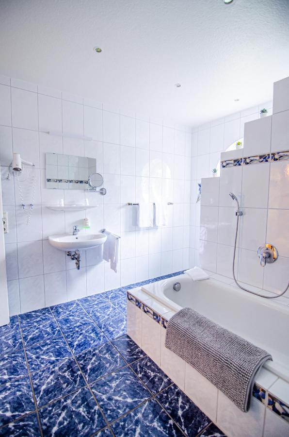 Hotel Blischke Carolinensiel Bagian luar foto