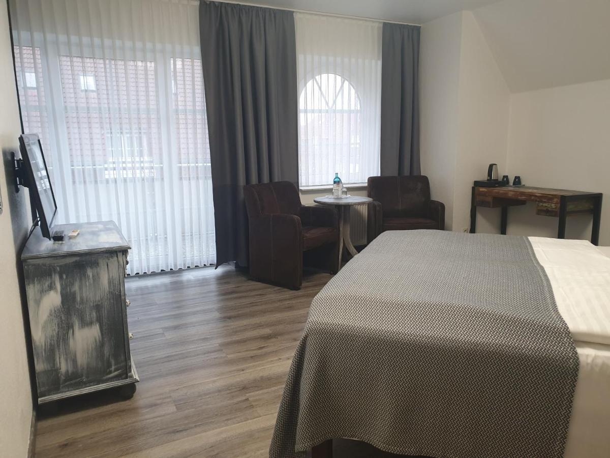 Hotel Blischke Carolinensiel Bagian luar foto